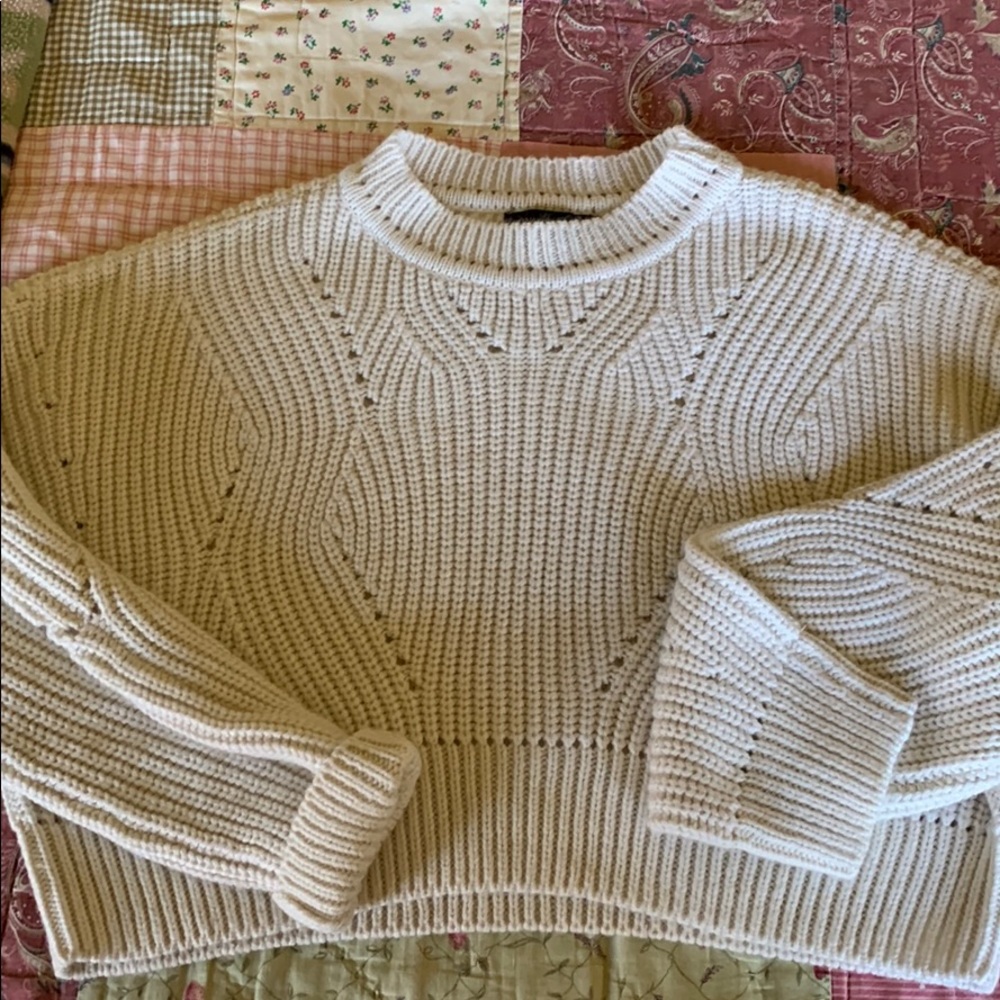 Banana republic cropped sweater